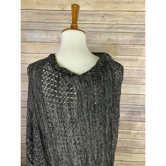 Lularoe Mimi Shawl Poncho Wrap NWT Gray Black RARE - Picture 6 of 12